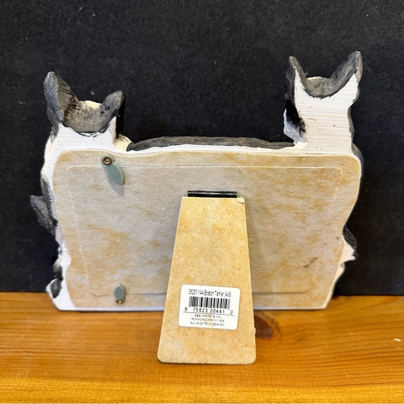 Boston terrier 3-D picture frame, 7“ x 9“. Hold of 4 x 6 size photo, - Picture 7 of 7